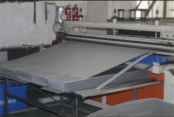 中空板周转箱厂家-生产图