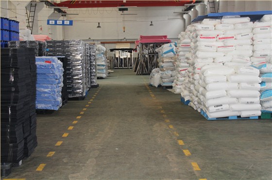 中空板厂家仓库