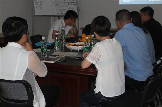 中空板生产厂家-汇源塑胶会议