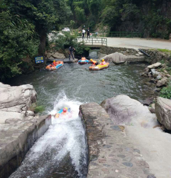 2017年汇源塑胶-安吉二日游活动