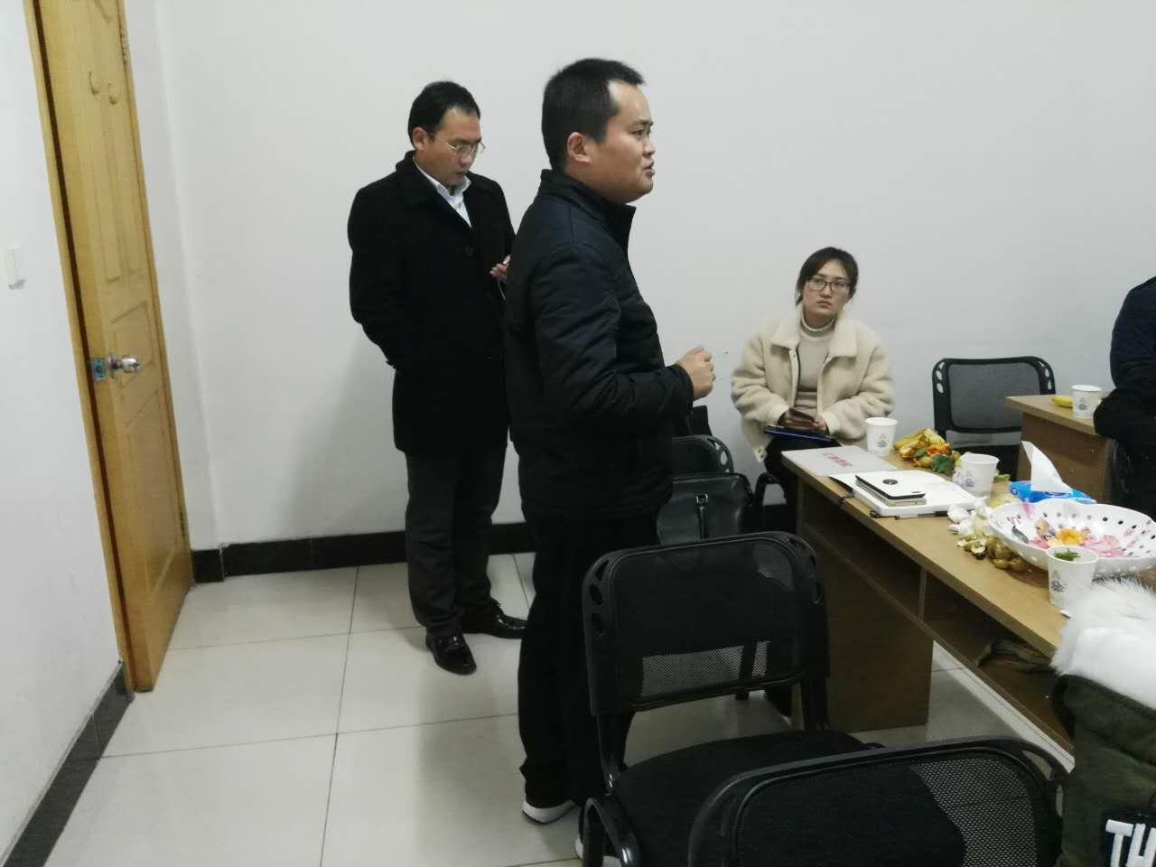 中空板厂家-汇源塑胶扒皮会8