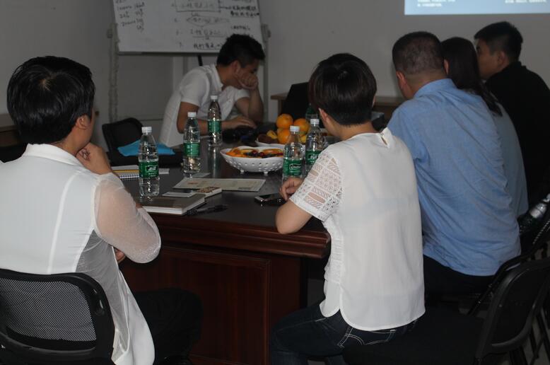 中空板生产厂家-汇源塑胶会议